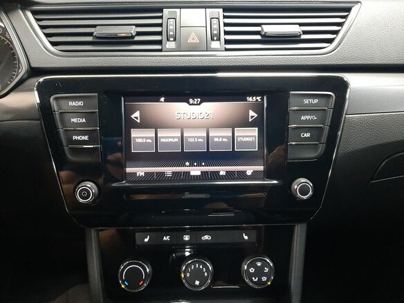 2019 Skoda Superb III, белый, 2000000 рублей - вид 13