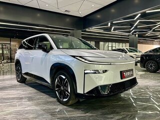 2025 Toyota bZ3X 58.3 kWh, белый, 2500000 рублей, вид 3