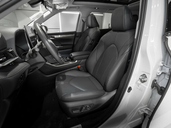2026 Toyota Highlander IV (XU70), белый, 5800000 рублей - вид 8