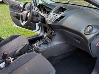 2019 Ford Fiesta Mk6 Рестайлинг, белый, 1000000 рублей, вид 4