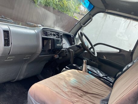 1999 Fuso (Mitsubishi) Canter, белый, 600000 рублей, вид 4