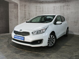 2018 Kia Ceed II Рестайлинг, белый, 1379000 рублей, вид 1