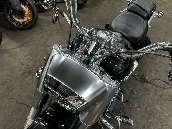 2017 Harley-Davidson Fat Boy, чёрный, 1860000 рублей - вид 7