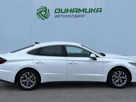 2020 Hyundai Sonata VIII (DN8), белый, 1635000 рублей, вид 4