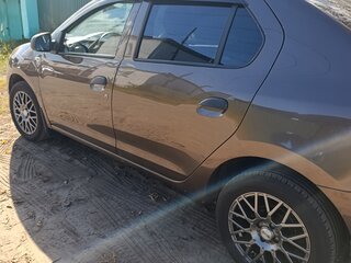 2021 Renault Logan II Рестайлинг, коричневый, 760000 рублей, вид 4