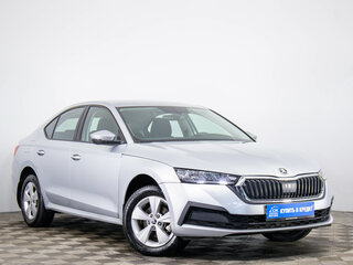 2021 Skoda Octavia IV (A8), серебристый, 2399000 рублей, вид 1