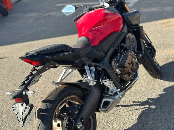 2026 Honda CB 650R, чёрный, 1380000 рублей - вид 10
