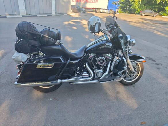 2011 Harley-Davidson Road King, чёрный, 1200000 рублей - вид 4