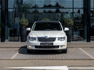 2011 Skoda Superb II, белый, 1055000 рублей, вид 2