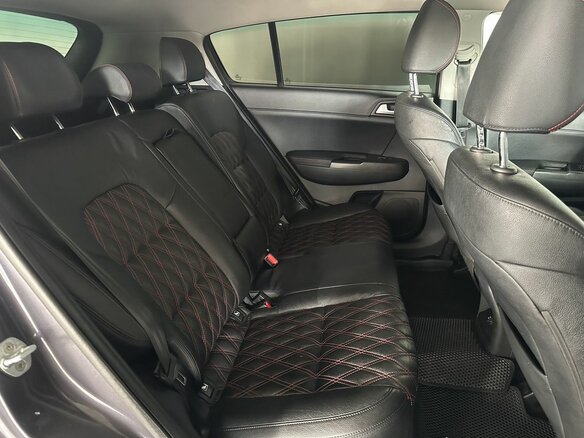2017 Kia Sportage IV, серый, 1497000 рублей - вид 9