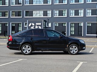 2011 Skoda Octavia DSG7 II (A5) Рестайлинг, чёрный, 550000 рублей, вид 5