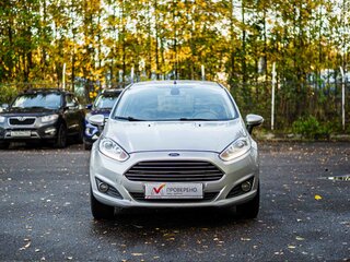 2016 Ford Fiesta Mk6 Рестайлинг, серебристый, 630000 рублей, вид 3