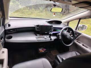 2010 Honda Freed Spike I Рестайлинг, серебристый, 1100000 рублей, вид 5