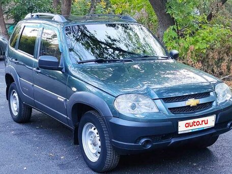 2015 Chevrolet Niva I Рестайлинг, зелёный, 665000 рублей, вид 3