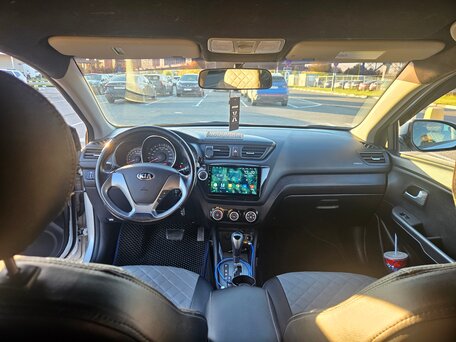 2015 Kia Rio III, серебристый, 850000 рублей, вид 5
