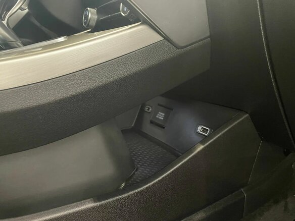 2020 Geely Coolray I, красный, 1540000 рублей - вид 17