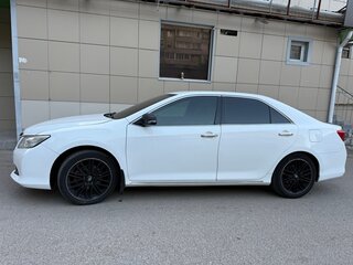 2014 Toyota Camry VII (XV50), белый, 1230000 рублей, вид 2