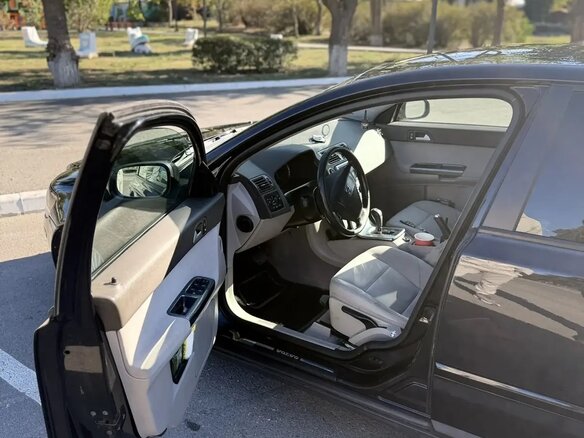 2006 Volvo S40 II, чёрный, 650000 рублей - вид 5