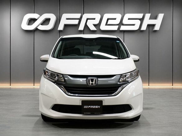 2017 Honda Freed II, белый, 1680000 рублей - вид 2