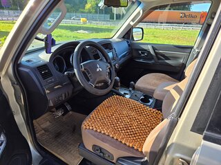 2012 Mitsubishi Pajero IV Рестайлинг 1, бежевый, 2000000 рублей, вид 5