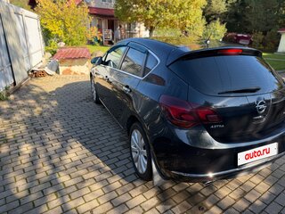 2013 Opel Astra J Рестайлинг, чёрный, 885000 рублей, вид 5