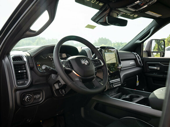 2026 RAM 2500, чёрный, 13150000 рублей - вид 16