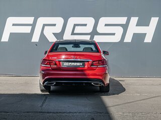 2013 Mercedes-Benz E-Класс 200 IV (W212, S212, C207) Рестайлинг, красный, 1930000 рублей, вид 4