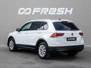 2017 Volkswagen Tiguan II, белый, 2590000 рублей, вид 2