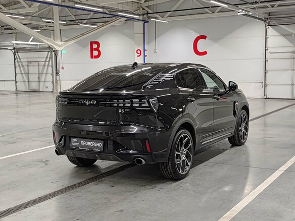 2023 Lynk & Co 05, чёрный, 3330000 рублей - вид 4