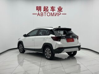 2023 Toyota Yaris L XP150 Рестайлинг, белый, 1510000 рублей, вид 5