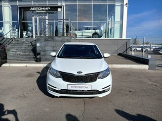 2016 Kia Rio III Рестайлинг, белый, 950000 рублей, вид 2