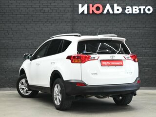 2014 Toyota RAV4 IV (XA40), белый, 1980000 рублей, вид 4
