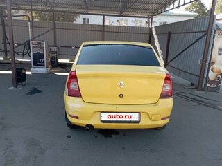 2010 Renault Logan I Рестайлинг, жёлтый, 250000 рублей, вид 3