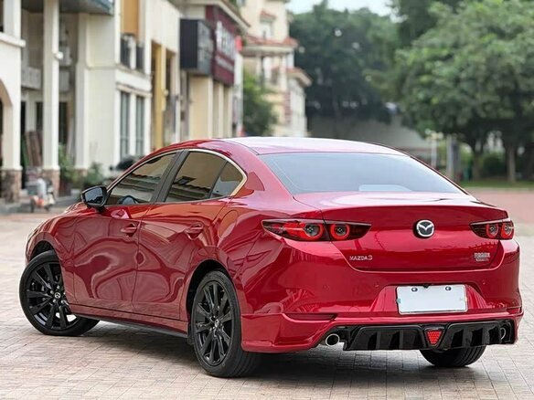 2023 Mazda 3 Axela IV (BP), пурпурный, 1890000 рублей - вид 6