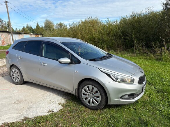 2014 Kia Ceed II, серебристый, 1150000 рублей - вид 1