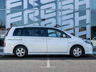 2010 Toyota ISis I Рестайлинг, белый, 1242000 рублей, вид 5