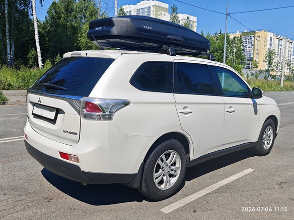 2013 Mitsubishi Outlander III, белый - вид 6