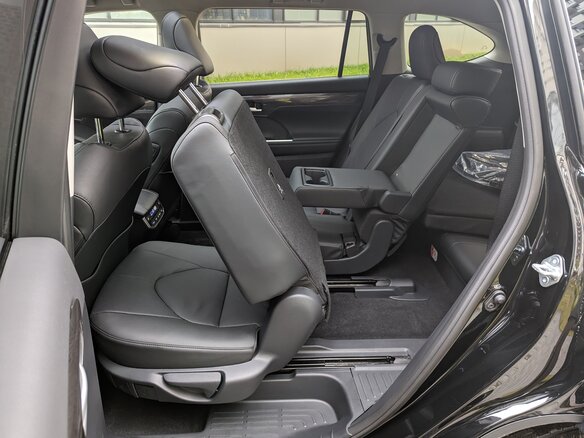 2026 Toyota Highlander IV (XU70), чёрный, 5390000 рублей - вид 18