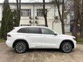 2026 Geely Monjaro I Рестайлинг, белый, 4954990 рублей - вид 4