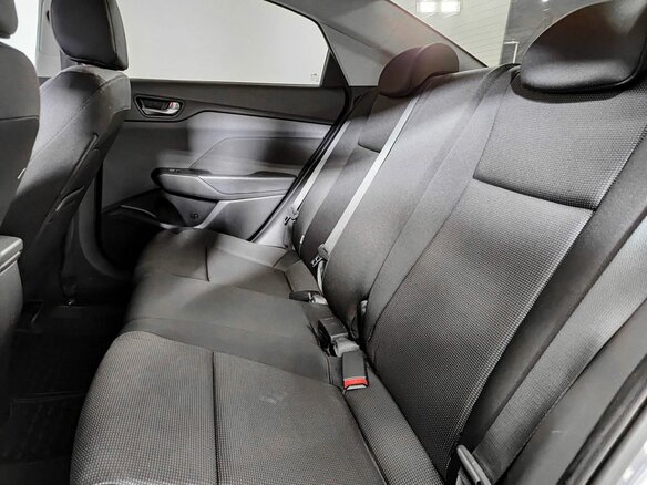 2018 Hyundai Solaris II, серый, 1280000 рублей - вид 11