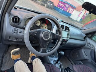 2000 Toyota RAV4 II (XA20), серебристый, 650000 рублей, вид 5