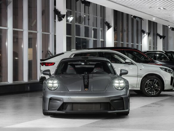 2025 Porsche 911 GT3 992 Рестайлинг, серый, 33500000 рублей - вид 2