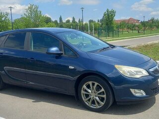 2011 Opel Astra J, синий, 650000 рублей, вид 2