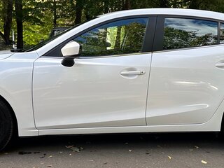 2016 Mazda 3 III (BM), белый, 1200000 рублей, вид 3
