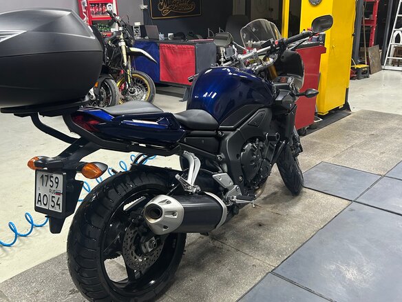 2007 Yamaha FZ1, синий, 600000 рублей - вид 6