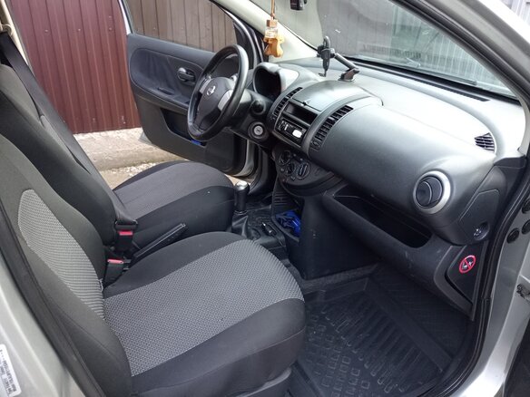 2008 Nissan Note I Рестайлинг, серебристый, 530000 рублей - вид 5
