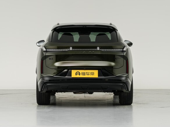 2026 Lynk & Co 08 EM-P 38.2 kWh I Рестайлинг, зелёный, 5557000 рублей - вид 4