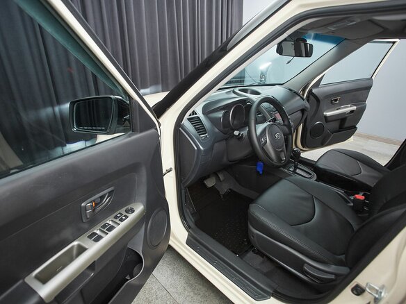 2009 Kia Soul I, белый, 837000 рублей - вид 8