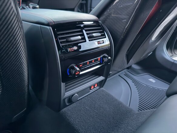 2022 BMW M5 CS VI (F90) Рестайлинг, зелёный - вид 24