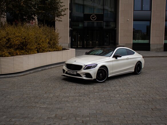 2018 Mercedes-Benz C-Класс 200 IV (W205) Рестайлинг, белый, 2799999 рублей - вид 2